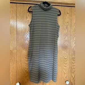 NWT Old Navy sleeveless turtleneck striped dress
